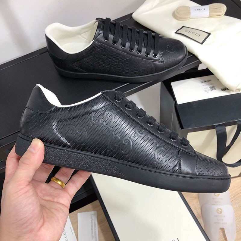 New for Autumn/Winter: Gucci GG embossed men's sneakers guc04875 New for Autumn/Winter: Gucci GG embossed men's sneakers guc04875