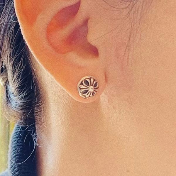 Battle for Chrome Hearts Replica Cross Ball Diamond Earrings Silver Kux93394