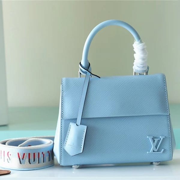 [Very easy to use] Louis Vuitton Cluny Mini Bag Epi Replica M22617
