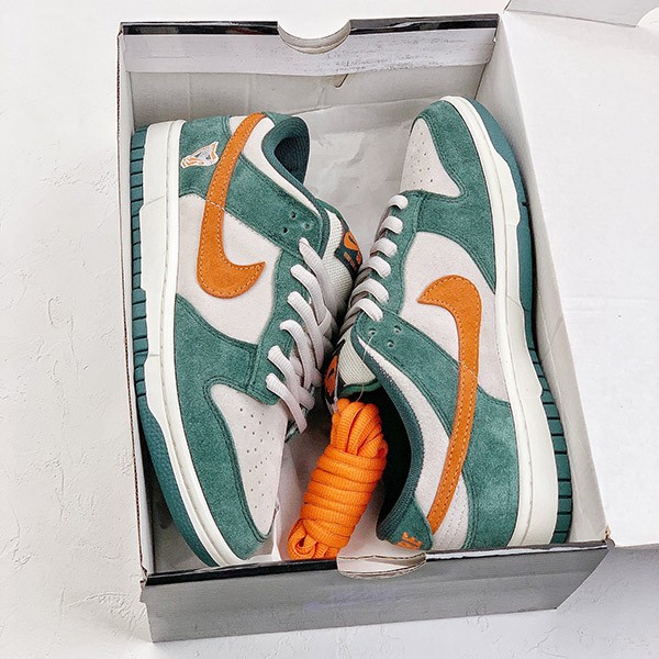 Replica Nike SB Dunk Low "Ale" Sneakers 304292-185