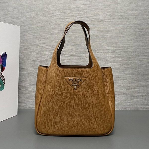 Prada Replica Medium Leather Tote put71974