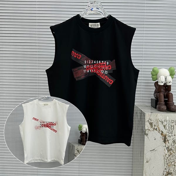 Love at first sight? MM6 Maison Margiela replica numbering logo T-shirt vest 2 colors Mas03925 Love at first sight? MM6 Maison Margiela replica numbering logo T-shirt vest 2 colors Mas03925