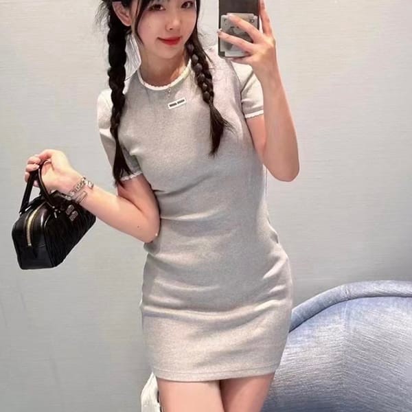 Boutique Miu Miu Knit Fake Striped Top Logo mya60761 Boutique Miu Miu Knit Fake Striped Top Logo mya60761