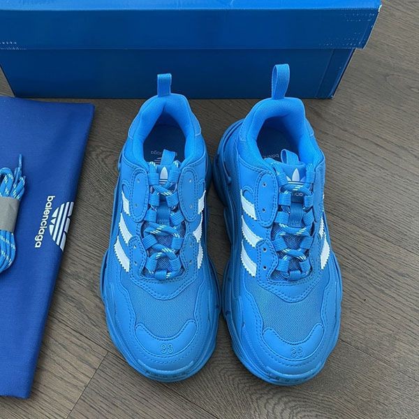 Popular all over the world? Balenciaga Adidas collaboration fake Triple S sneakers baz25028 Popular all over the world? Balenciaga Adidas collaboration fake Triple S sneakers baz25028