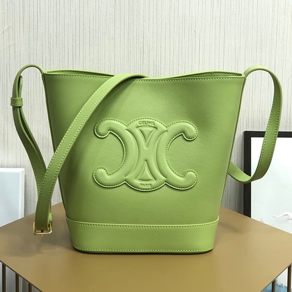 Best Price Challenge Celine Cuir Triomphe Replica Small Bucket Bag Cet34265 Best Price Challenge Celine Cuir Triomphe Replica Small Bucket Bag Cet34265