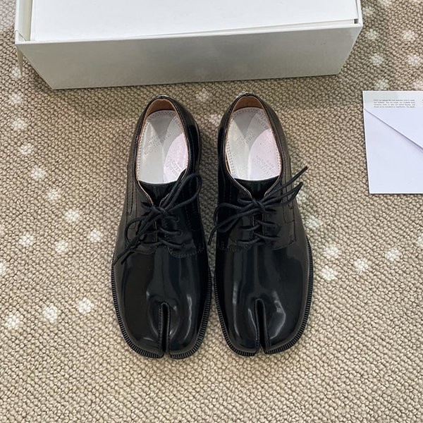 Maison Margiela Shoes Replica Tabi Boots Tabi Loafers Mao63473