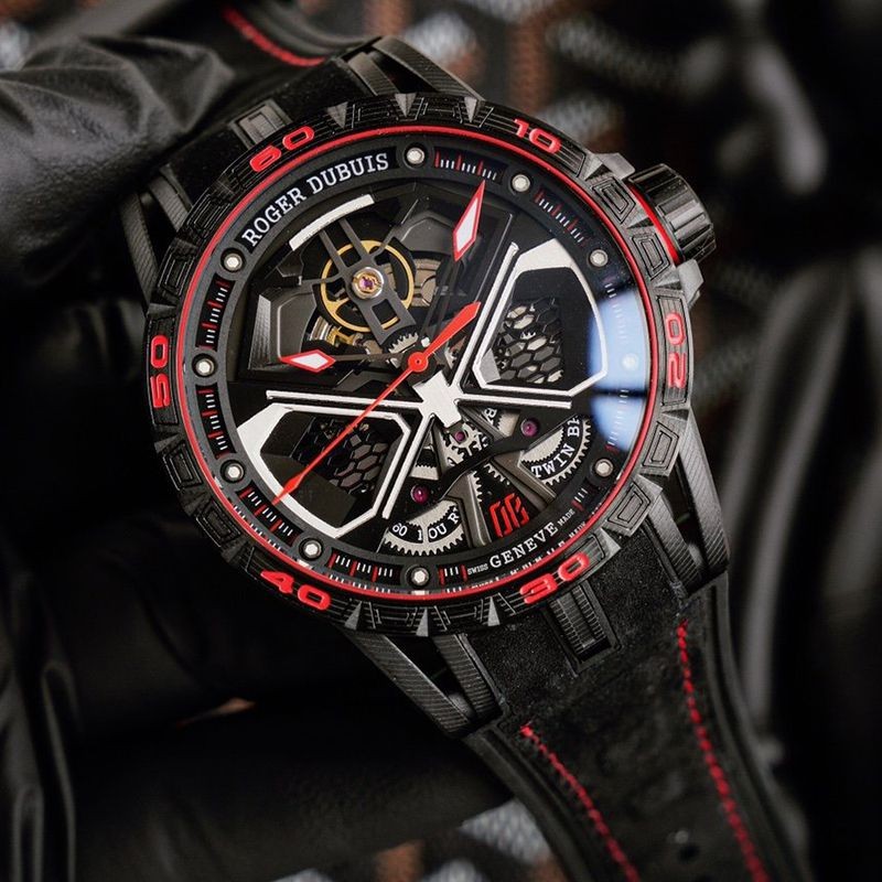 Love at first sight? Roger Dubuis Excalibur Spider Huracan replica black/red approx. 46MM rom98412 Love at first sight? Roger Dubuis Excalibur Spider Huracan replica black/red approx. 46MM rom98412