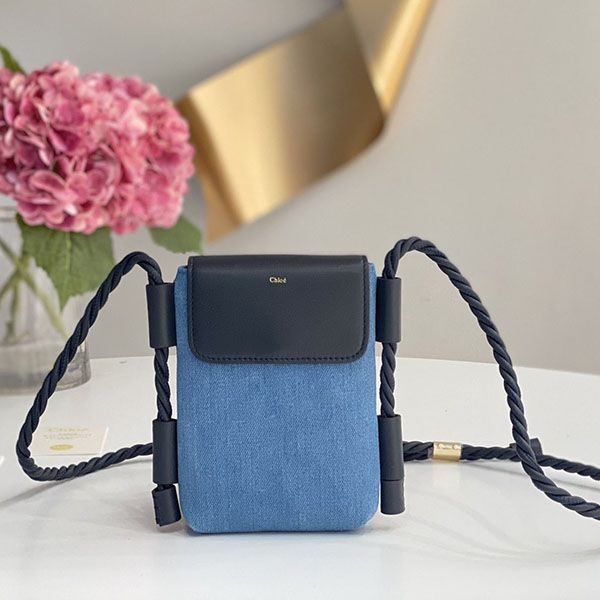 Best price challenge Chloe KEY replica smartphone pouch with shiny calfskin flap chs20871