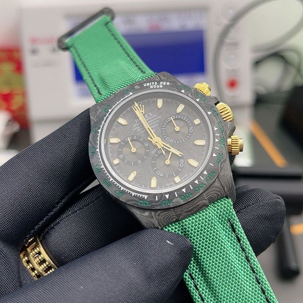 Rolex DiW Carbon Daytona Replica