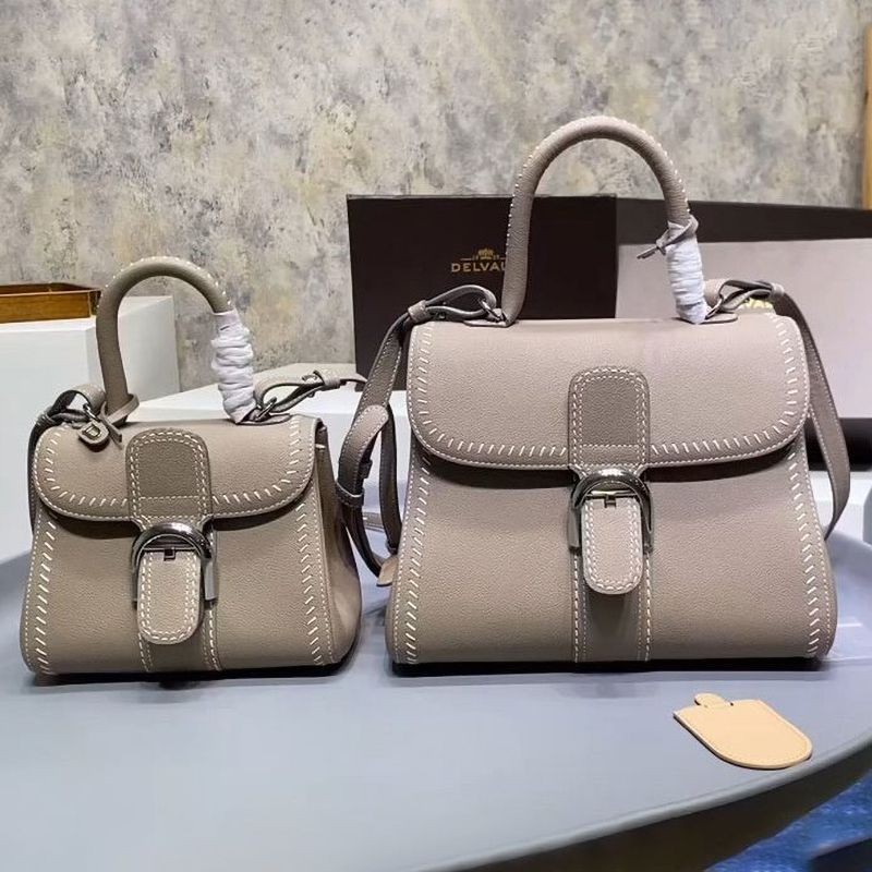 Rare color Delvaux calfskin Brillant shoulder handbag replica 2 sizes ☆ Shipping included Def25681 Rare color Delvaux calfskin Brillant shoulder handbag replica 2 sizes ☆ Shipping included Def25681