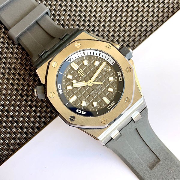 Free shipping Audemars Piguet Royal Oak Offshore Replica Diver A009CA01 Free shipping Audemars Piguet Royal Oak Offshore Replica Diver A009CA01