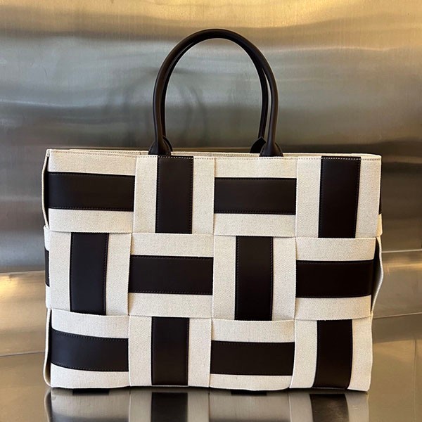 Bottega Veneta Large Arco Replica Tote Bag 755219V2OS19815 Bottega Veneta Large Arco Replica Tote Bag 755219V2OS19815