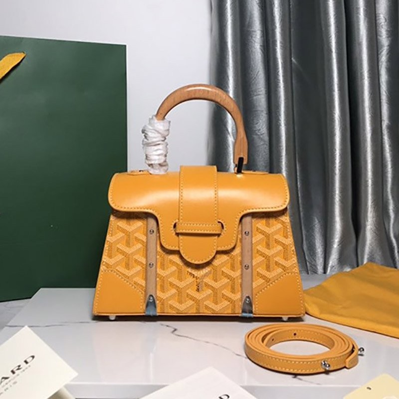 Love at first sight? Goyard Saigon mini small God47244 Love at first sight? Goyard Saigon mini small God47244