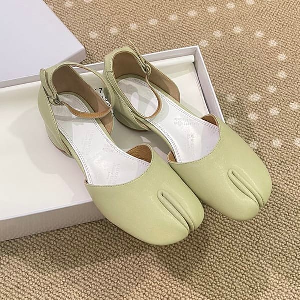 ★Popular in Japan! Maison Margiela Replica Tabi Ankle Strap Ballerina Sandals Mah53771