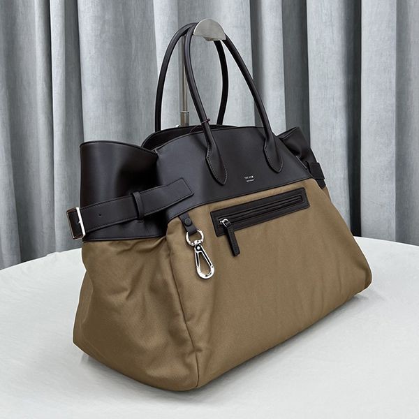 I definitely want it! THE ROW fake Margaux 17 inside-out nylon bag W1318W256BLPL