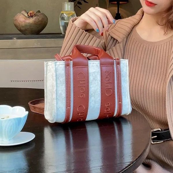 Sold out Chloe Woody replica medium canvas tote bag chx08504 Sold out Chloe Woody replica medium canvas tote bag chx08504