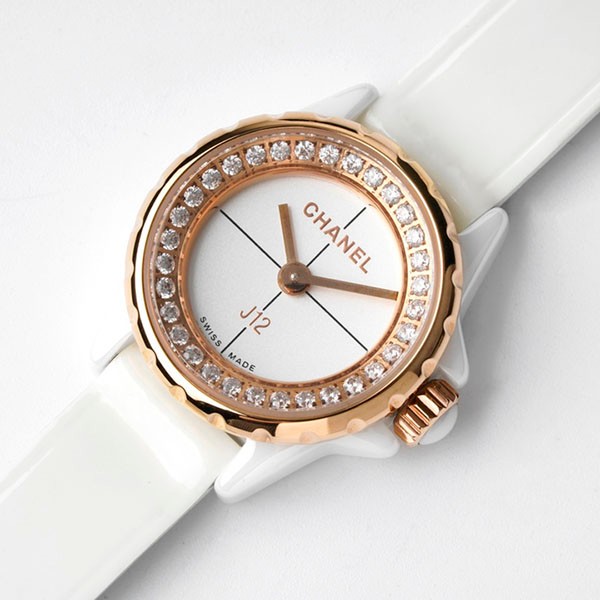 Competitive Chanel J12?XS Replica in White/Rose Gold shz47681