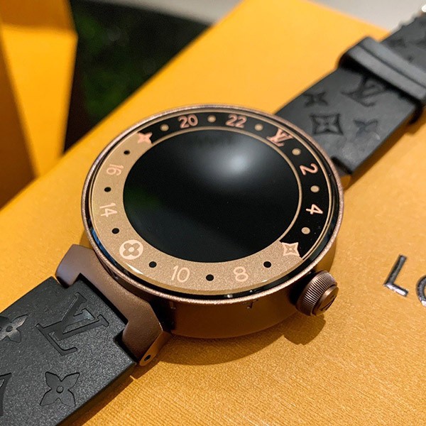 No.1 Popular Louis Vuitton Smartwatch Replica Full Touch Screen vul00997