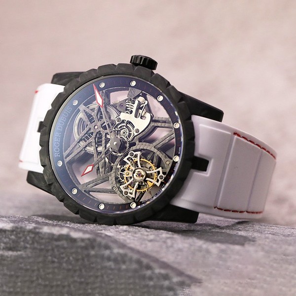 The hot topic! Roger Dubuis fake Excalibur Spider Titanium 45MM rov32736 The hot topic! Roger Dubuis fake Excalibur Spider Titanium 45MM rov32736