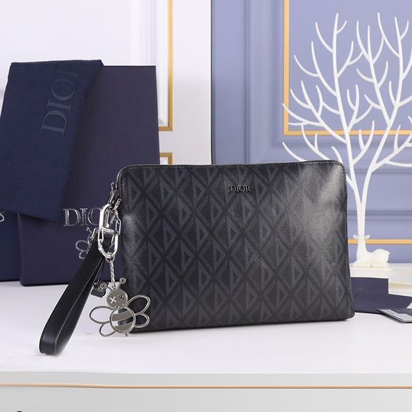 Love at first sight? Dior pouch CD diamond smartphone case fake 2ESCA251DCOH110 Love at first sight? Dior pouch CD diamond smartphone case fake 2ESCA251DCOH110