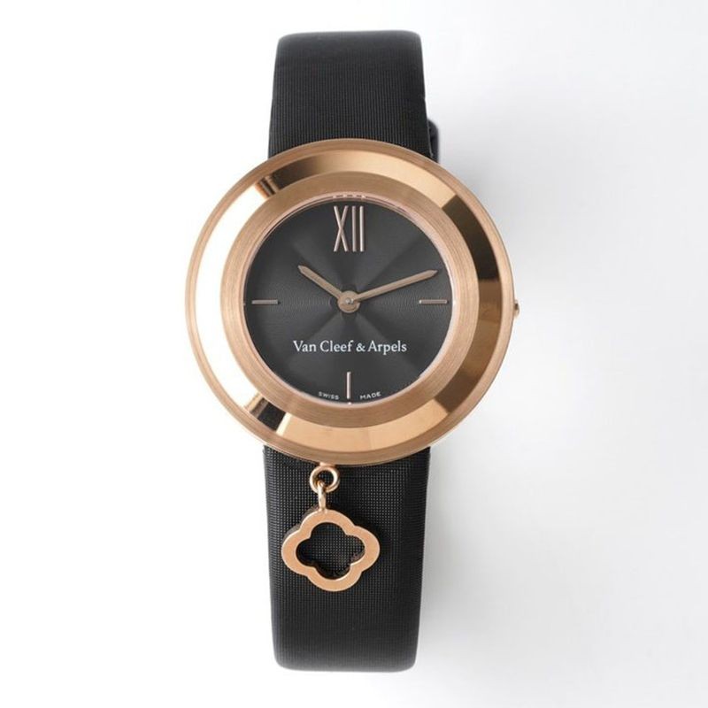 ★Popular in Japan! [Fake Van Cleef & Arpels Watches] Alhambra Pearl Small Watch vah27270