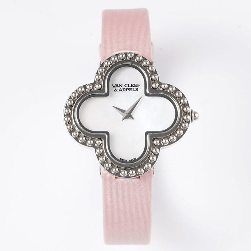 Love at first sight? Van Cleef & Arpels replica Alhambra medium pearl watch 30.2mm vab09927