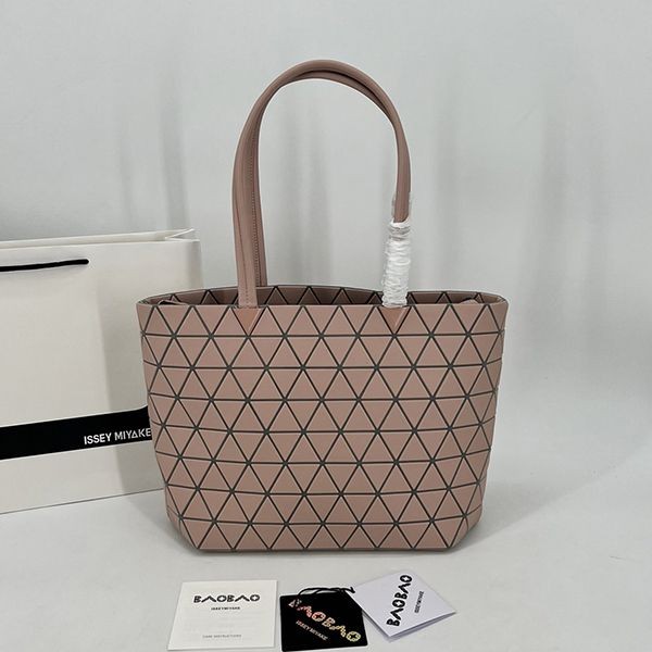 Perfect gift: BAOBAO ISSEY MIYAKE Carton Metallic Bag baa55953