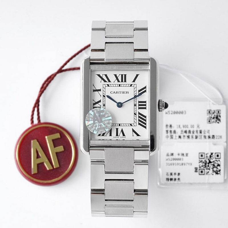 Eye-catching color Cartier Tank Solo LM Replica W5200003 Eye-catching color Cartier Tank Solo LM Replica W5200003