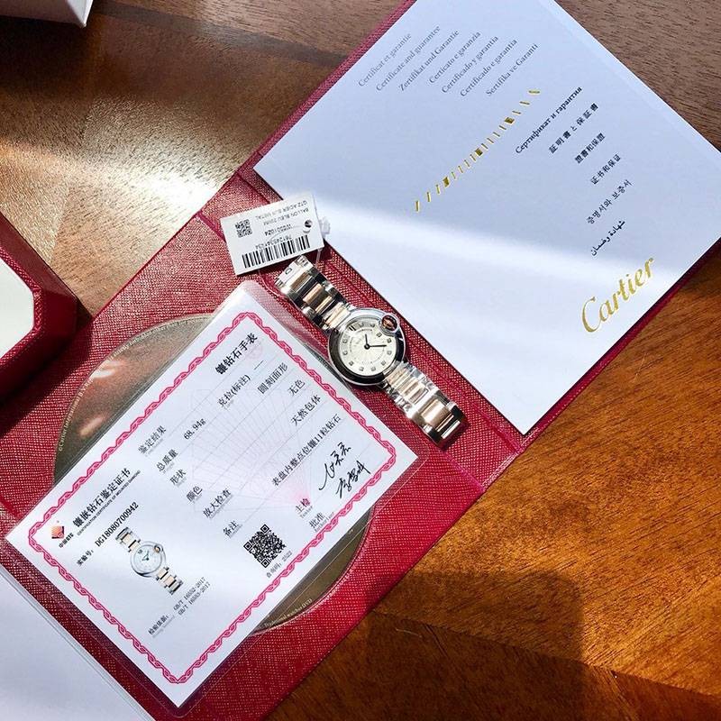 Very popular all over the world? Cartier Ballon Bleu 28mm fake WE902030