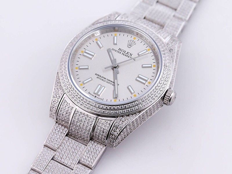 Very popular! Rolex replica watch Oyster Perpetual 41 white all-diamond men's M124300 Very popular! Rolex replica watch Oyster Perpetual 41 white all-diamond men's M124300