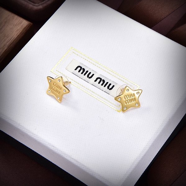 Sold out and popular ☆ Elegant Miu Miu logo earrings replica myh89011