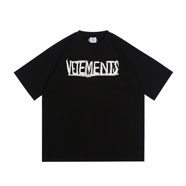 Want it? Super limited edition? Vetements WORLD TOUR logo T-shirt copy vue04413 Want it? Super limited edition? Vetements WORLD TOUR logo T-shirt copy vue04413