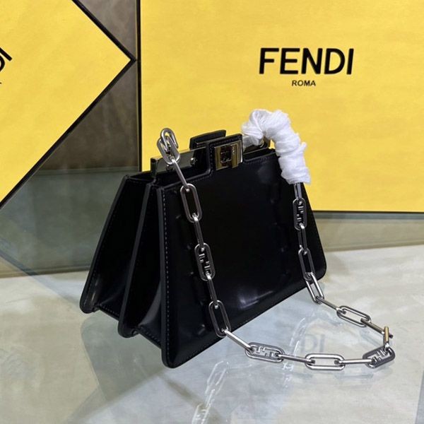 Recommended Fendi Peekaboo Cut Petite Leather Fake O-Rock Chain fev00387