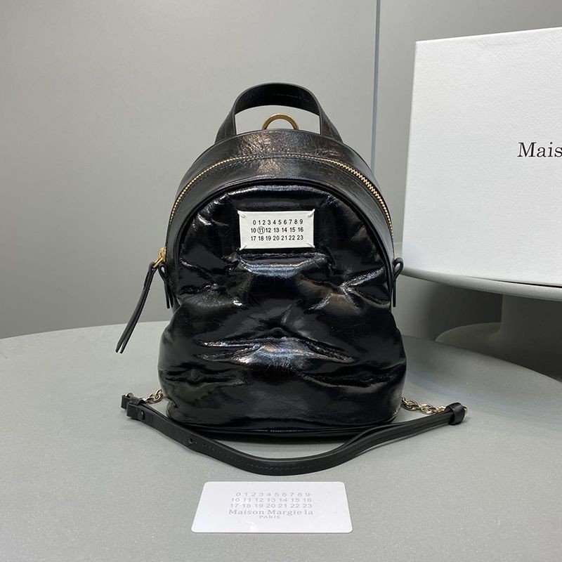 Very popular! Maison Margiela felt wet look backpack replica Man57544