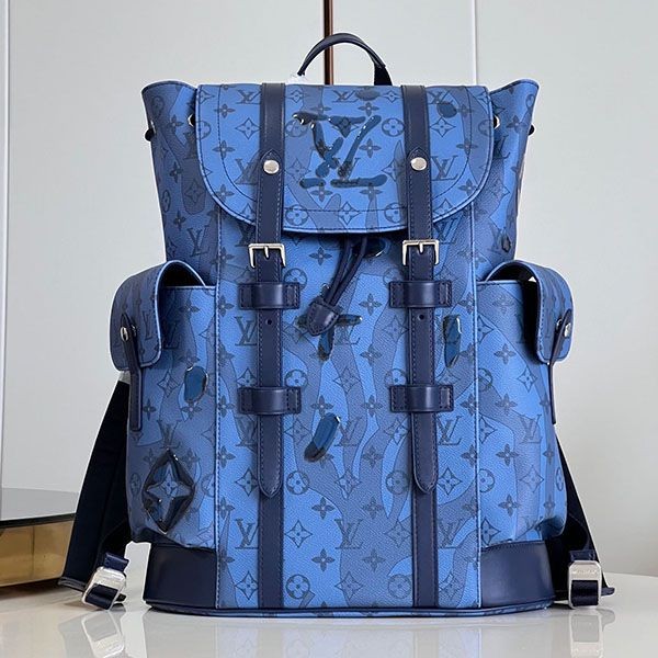Louis Vuitton Christopher MM Bag M22636 Louis Vuitton Christopher MM Bag M22636