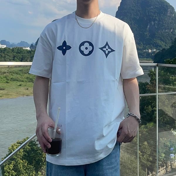 n-grade Recommended Louis Vuitton Monogram T-shirt copy vun33193