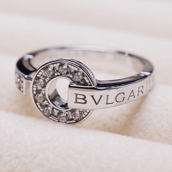 Perfect as a gift? Bulgari Multicolor Ring Replica Buv72663