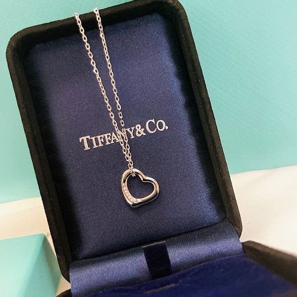 Tiffany & Co. Replica Elsa Peretti Open Heart Pendant Tiw38082