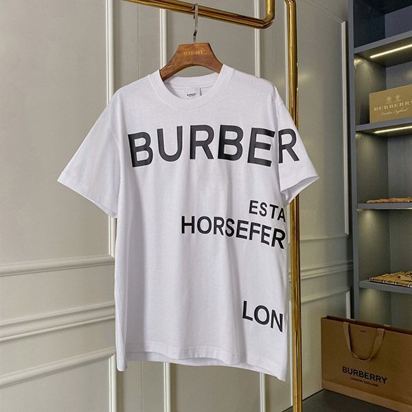 Love at first sight? Burberry copy Horseferry print T-shirt Bap88612 Love at first sight? Burberry copy Horseferry print T-shirt Bap88612
