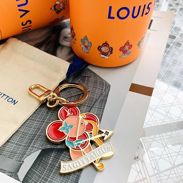 Love at first sight? Fake Louis Vuitton Iteza keychain vuq41484