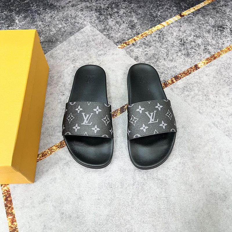 Love at first sight? Louis Vuitton Sandals Sambas Line Mule Replica vui70991