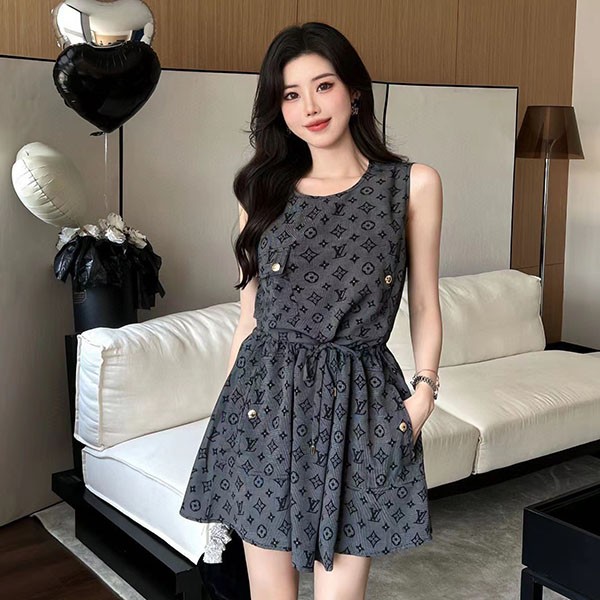 [Guaranteed to be a great woman] Louis Vuitton one-piece copy vus64071