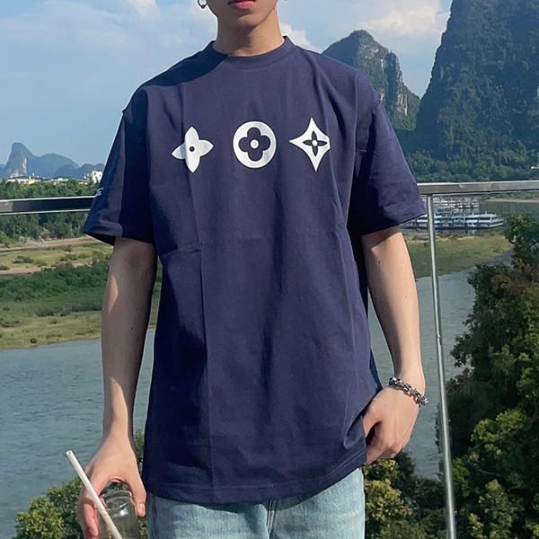 n-grade recommended Louis Vuitton Monogram T-shirt copy vup00151