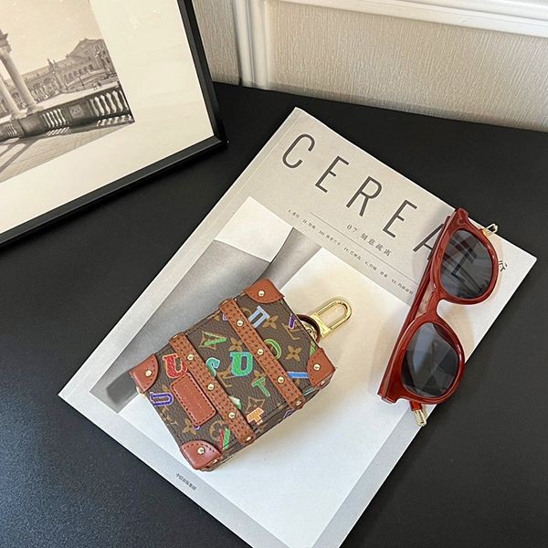 Perfect as a gift? Louis Vuitton Keychain Fake Trunk Monogram M6948