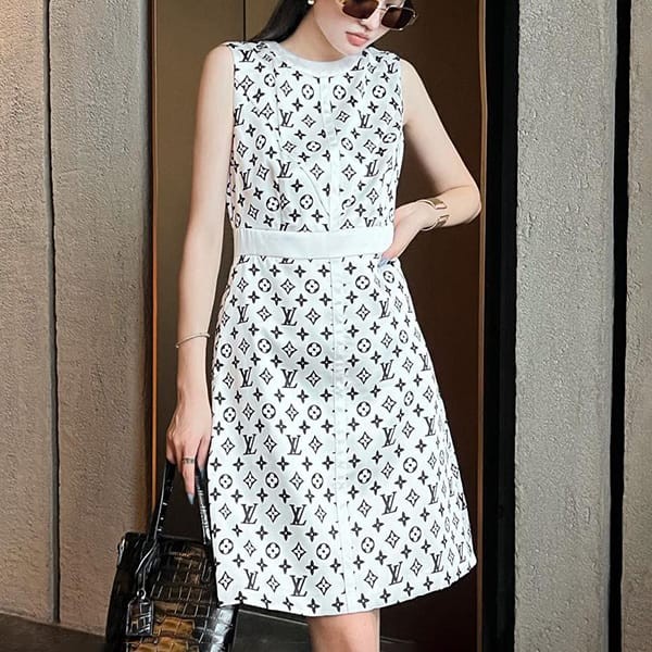 Perfect gift: Louis Vuitton replica Monogram Tauring dress vuo15633