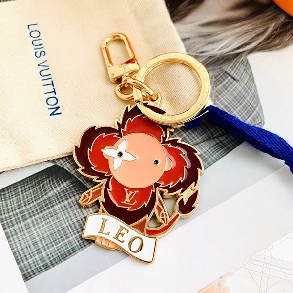 Louis Vuitton replica lion keychain vud84156