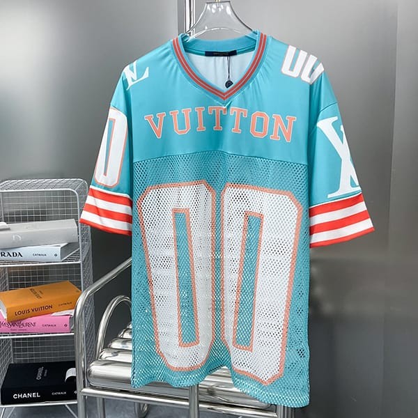 Louis Vuitton Sporty V-neck T-shirt with tracking copy vuk87272