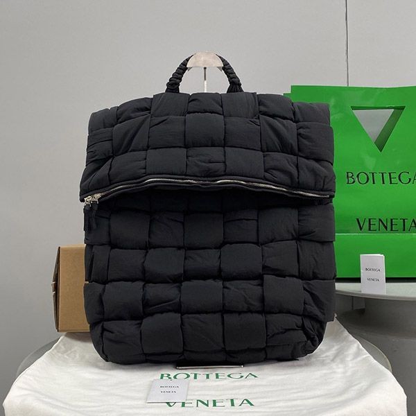 Bottega Veneta The Padded Cassette Backpack Replica Nylon 628955VBO819674