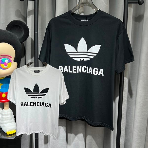 Balenciaga Adidas oversized T-shirt replica in two colors, sure to sell out bal86059 Balenciaga Adidas oversized T-shirt replica in two colors, sure to sell out bal86059