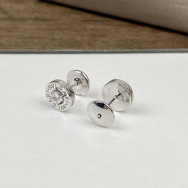 I definitely want it! Bulgari earrings, single diamond, gold, 18K, Bup52571